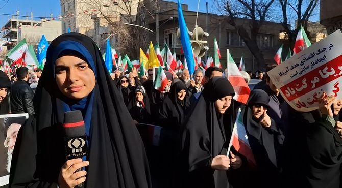 خروش مردم قم در محکومیت جنایت اغتشاشگران تروریست