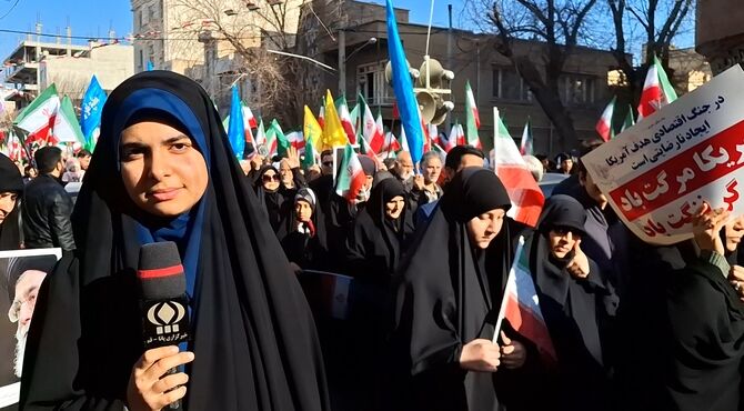 خروش مردم قم در محکومیت جنایت اغتشاشگران تروریست