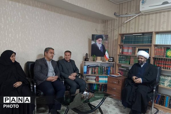 دیدار معاونین پرورشی، مربیان تربیتی و مشاورین منطقه با امام جمعه باقرشهر و کهریزک 