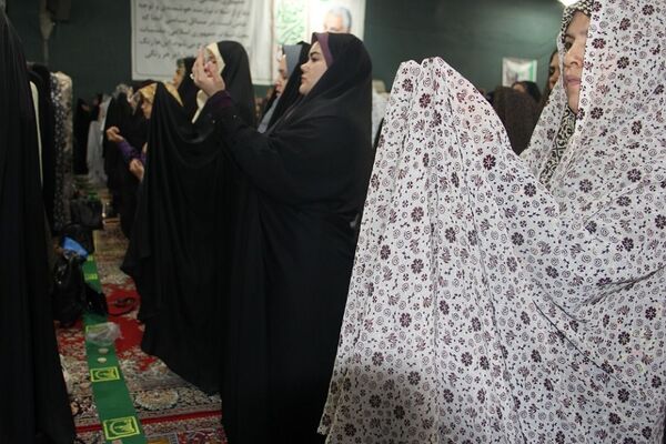  برگزاری‌ مراسم‌ نمازجمعه در مصلی بزرگ نسیم‌شهر