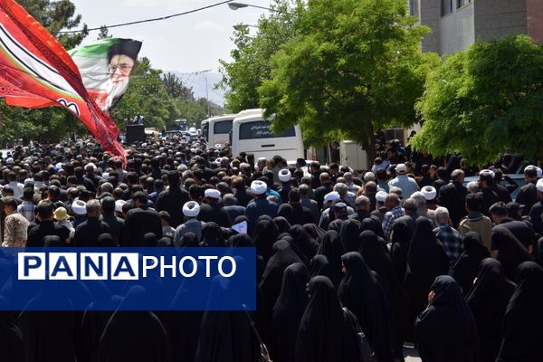 همه چیز برای یک استقبال گرم مهیاست ، با افتخار به پیشواز شهیدمان می آییم 