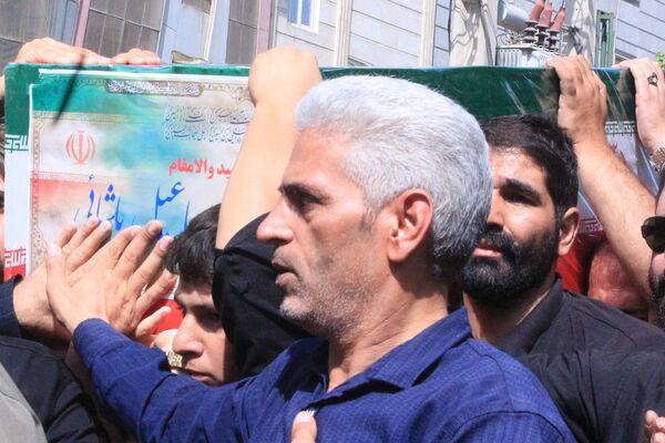 تشییعی که بهارستان را یکپارچه عزادار و مفتخر کرد