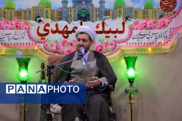 مسجد بقیه‌الله‌الاعظم (عج) غرق در شادی و انتظار