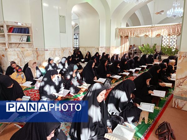 محفل انس با قرآن در آخرین روز از ماه مبارک رمضان