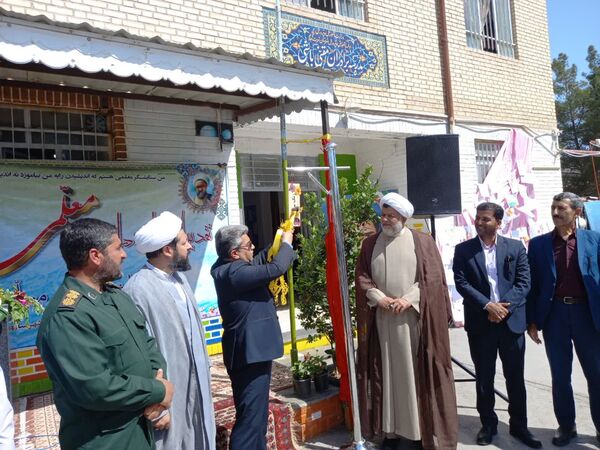 آیین نواختن زنگ سپاس معلم در تربت جام