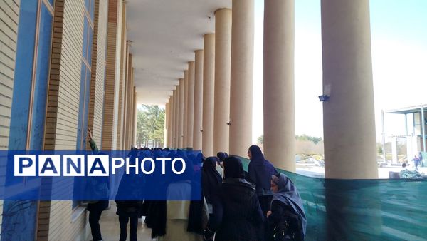 بازدید دانش‌آموزان دبیرستان پیرایش از افلاک‌نما نیشابور 