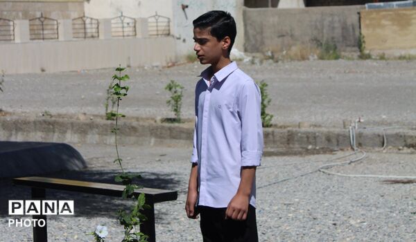 زنگ سپاس از معلم در حاجی‌آباد نواخته شد