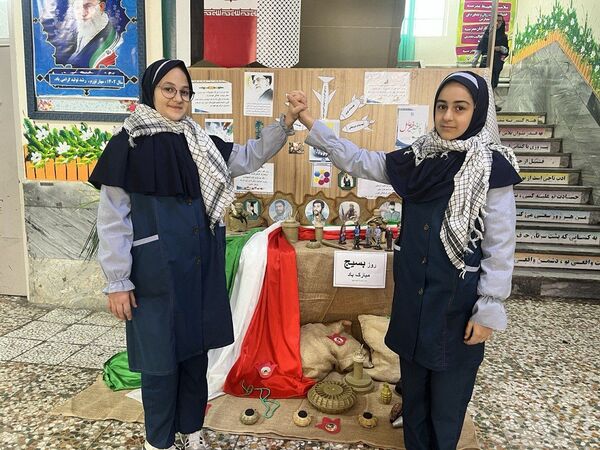 گرامیداشت سالروز شهادت شهید فهمیده در دبستان المهدی ناحیه 2 کرج 