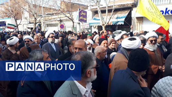 حماسه حضور مردم کاشمر در ۲۲ بهمن از قاب پانا