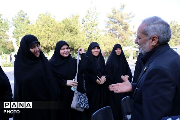 اولین سالگرد شهید کاظمی در بهشت رضا مشهد با حضور وزیر آموزش و پرورش