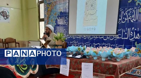 در پرتو آیات الهی؛ روایت لحظاتی از نور و اندیشه