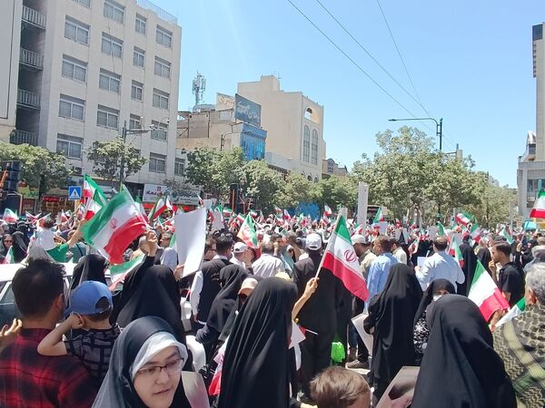 راهپیمایی جمعه خشم و نصر با حضور پرشور مشهد مقدس برگزار شد