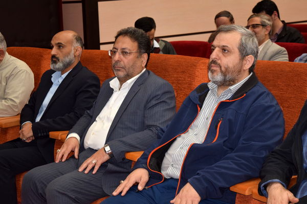 تجلیل از تلاش‌های بی‌وقفه مربیان در همایش خانواده بزرگ پرورشی