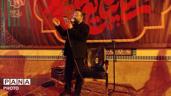 مراسم عزاداری شب هشتم ماه محرم در مسجدالنبی نیم‌ور