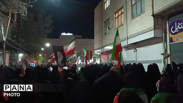 راهتان را ادامه می‌دهیم