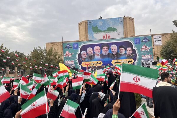  راهپیمایی ۱۳آبان در شهرستان ورامین