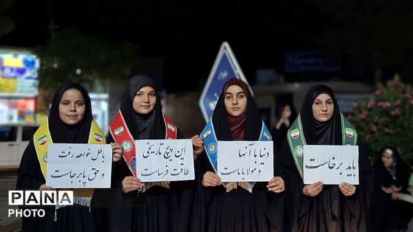 اجتماعات شبانه رشتخوار در سوگ رهبر شهید