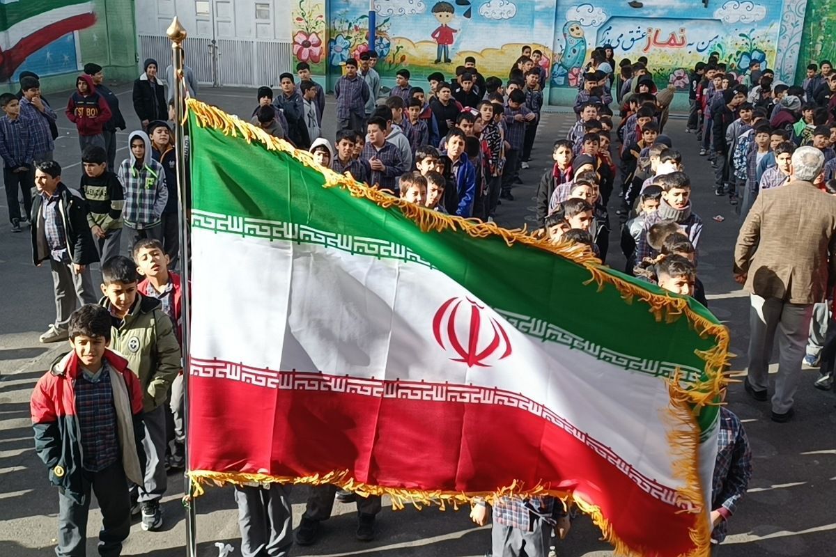 از زنگ انقلاب تا شور رقابت؛ جام فجر در دبستان علامه طباطبایی پیشوا