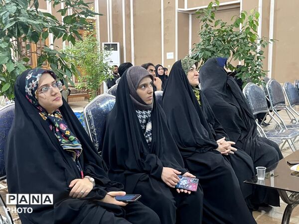 «انجمن تخصصی شعر و ادب دانش‌آموزی یزد» رسماً آغاز به کار کرد