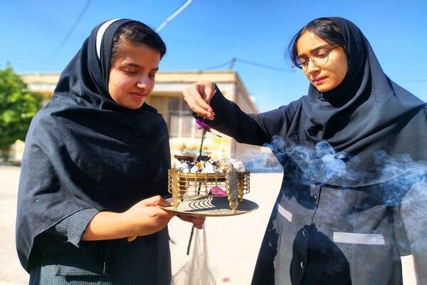  استقبال از شهدای گمنام در دبیرستان فرهیختگان شهرستان باشت