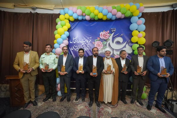 مراسم گرامیداشت روز معلم در شهرستان ورزنه