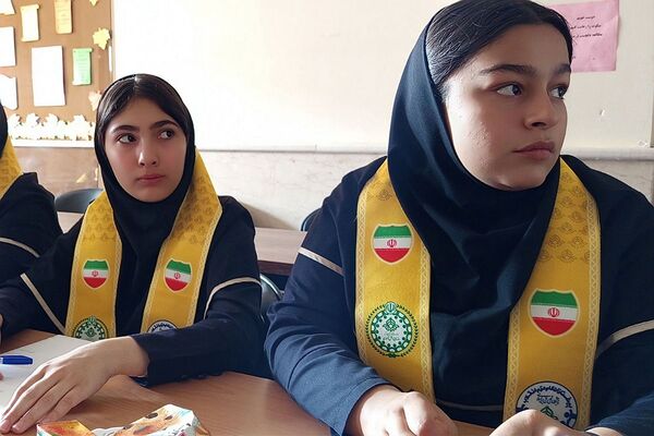 کارگاه آموزشی پیش اردوی منطقه‌ای پیشتازان در بهارستان‌۲