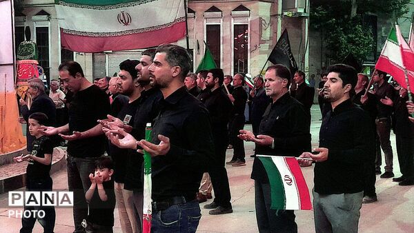 مراسم عزاداری شب های دهه اول محرم در شهرستان درگزین با حضور هیئت عزاداران 