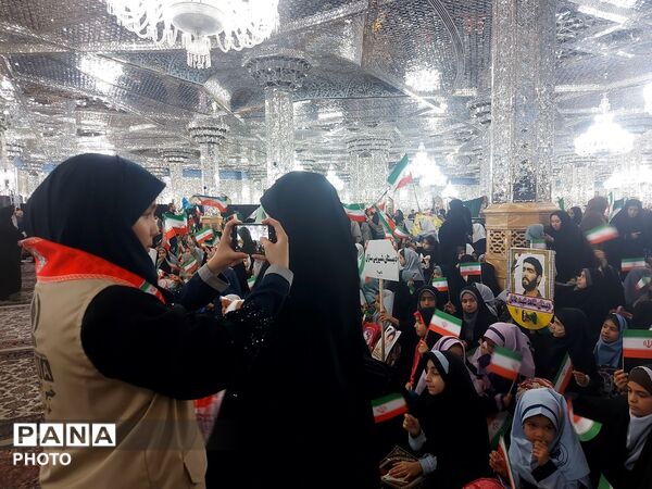 مراسم اربعین شهدای میناب و رهبر شهید در حرم رضوی