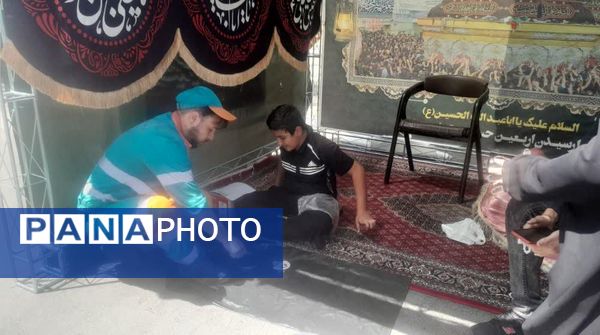 خادمی عاشقانه