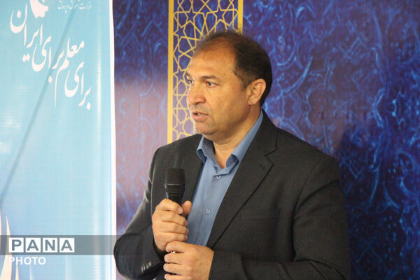  دیدار صمیمی مدیر آموزش و پرورش و معلمان با امام جمعه سملقان