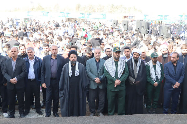 راهپیمایی روز دانش‌آموز در محمدشهر کرج 