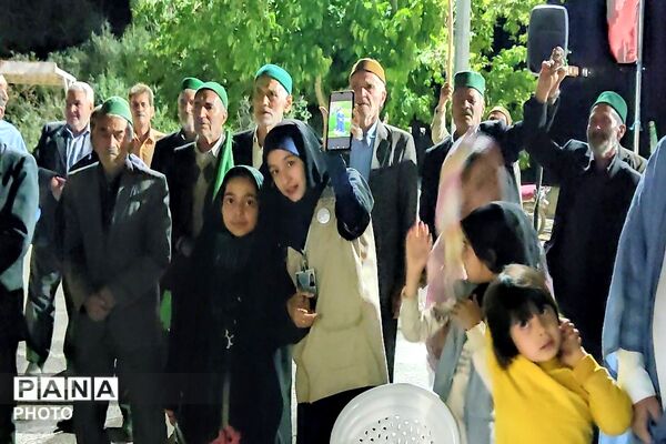 تداوم اجتماعات خیابانی در نیشابور
