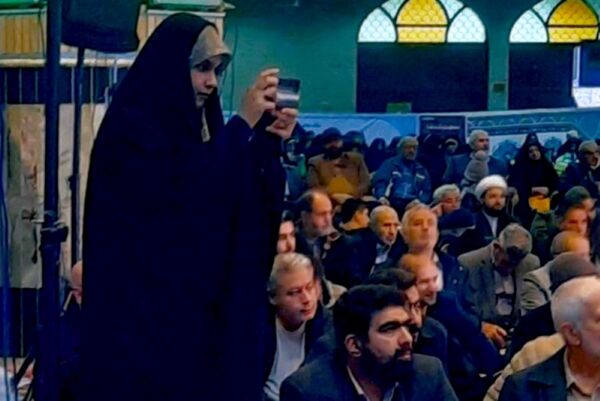 طنین انداز شدن اولین دعای ندبه در مصلی اسلامشهر