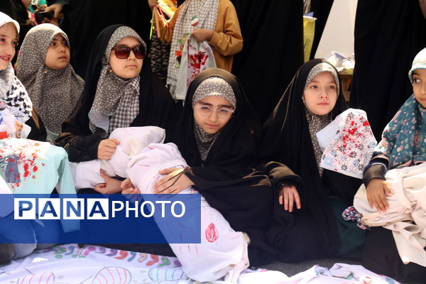 کودکانی از جنس انا علی العهد 