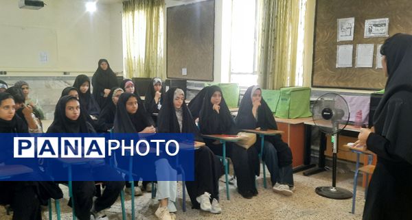 آموزش عکاسی فصل رویش انجمن اسلامی