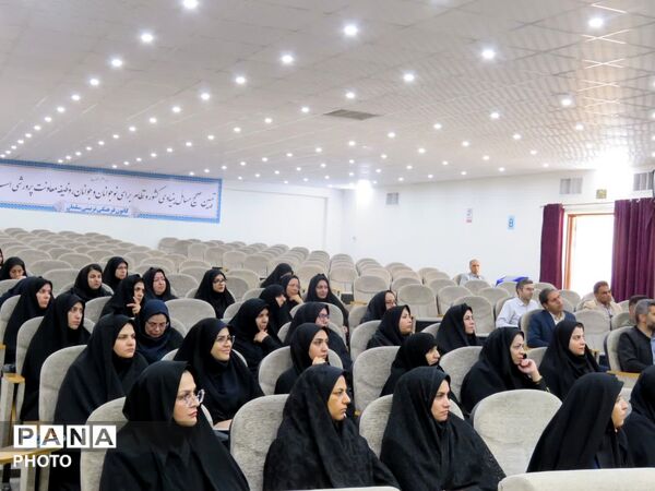 جلسه مدیران مدارس و ناظرین مسابقات خوارزمی در شهرستان خلیل آباد 