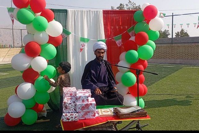 جشن دهه فجر در روستای لاور فین