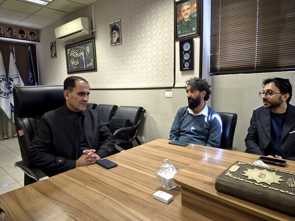 تفاهم‌نامه همکاری سازمان دانش‌آموزی فارس با بازیت