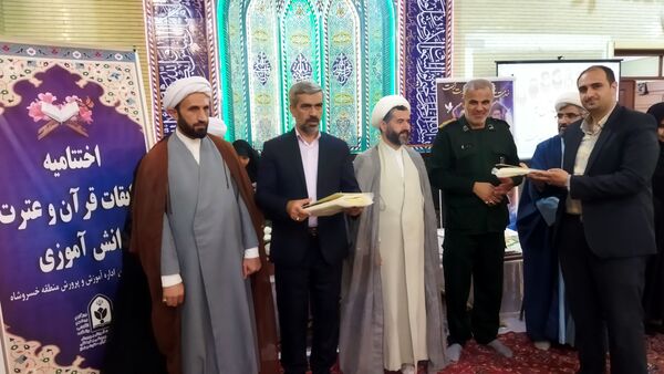 محفل نورانی انس با قرآن خسروشاه