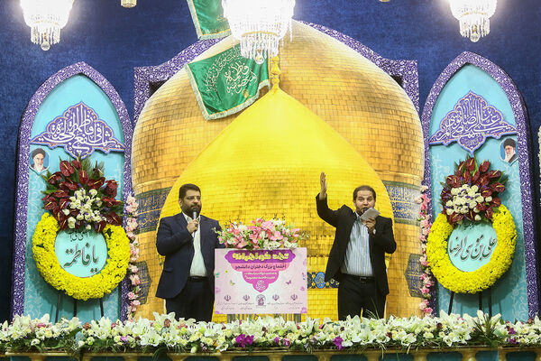 اجتماع بزرگ «عهد خواهرانه» با حضور 6 هزار دانشجوی دختر در قم