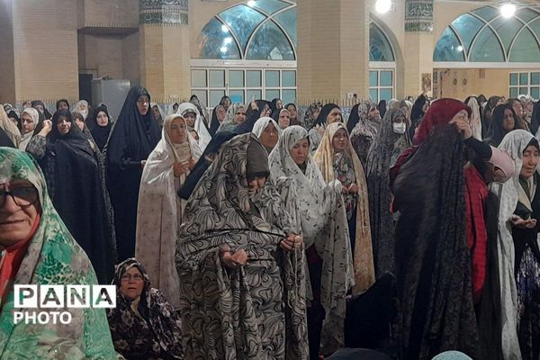 حضور پرشور نمازگزاران در نماز جمعه ورامین