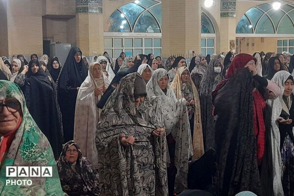 حضور پرشور نمازگزاران در نماز جمعه ورامین