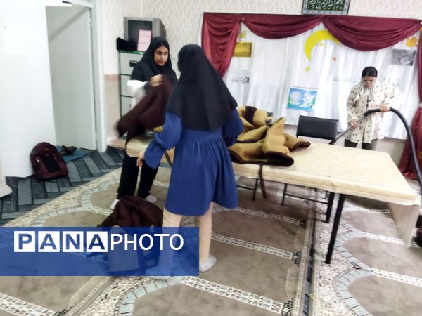 فضاسازی نمازخانه مدرسه الزهرای اهر برای مهر ماه