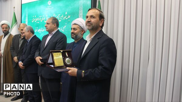 سومین جلسه شورای آموزش و پرورش آذربایجان شرقی در هفته معلم