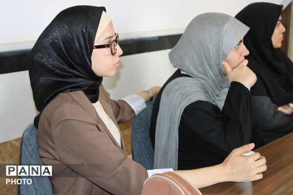 کارگاه هویت‌یابی دانش‌آموزان در مدارس سملقان