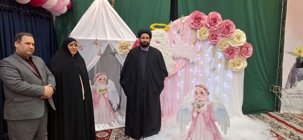 جشن عبادت ۱۳۰۰ نفر از دختران منطقه ۱۰ در مهدیه امام حسن مجتبی(ع)