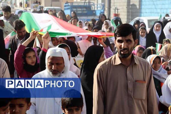 حضور پرشور شیعه و سنی دهستان رمشک در یوم‌الله ۲۲ بهمن
