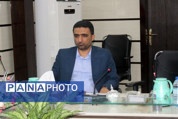 کار گروه هماهنگی - اجرایی نظام مراقبت اجتماعی دانش آموزان استان بوشهر