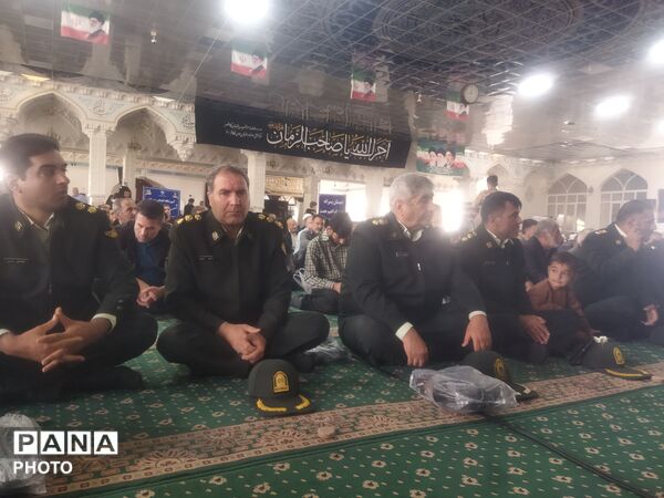 نماز عبادی سیاسی جمعه در امامزاده سید حمزه کاشمر 