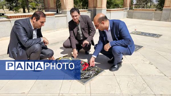 غبارروبی گلزار شهدای شهرستان فاروج 